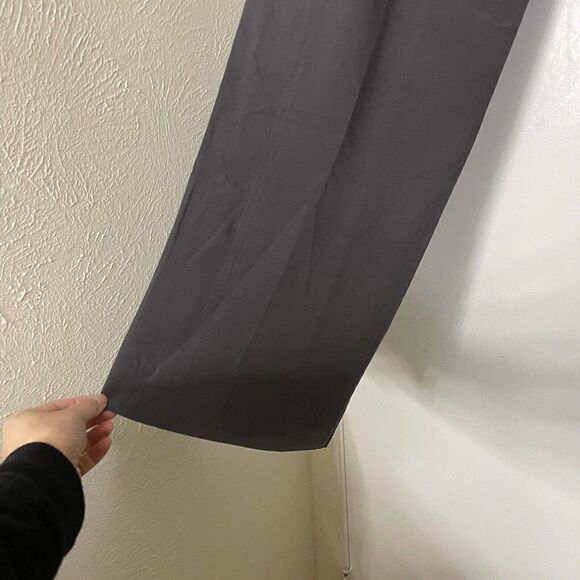 Vince. Gray Silk Trouser Straight Leg pants Size Small - Picture 4 of 8